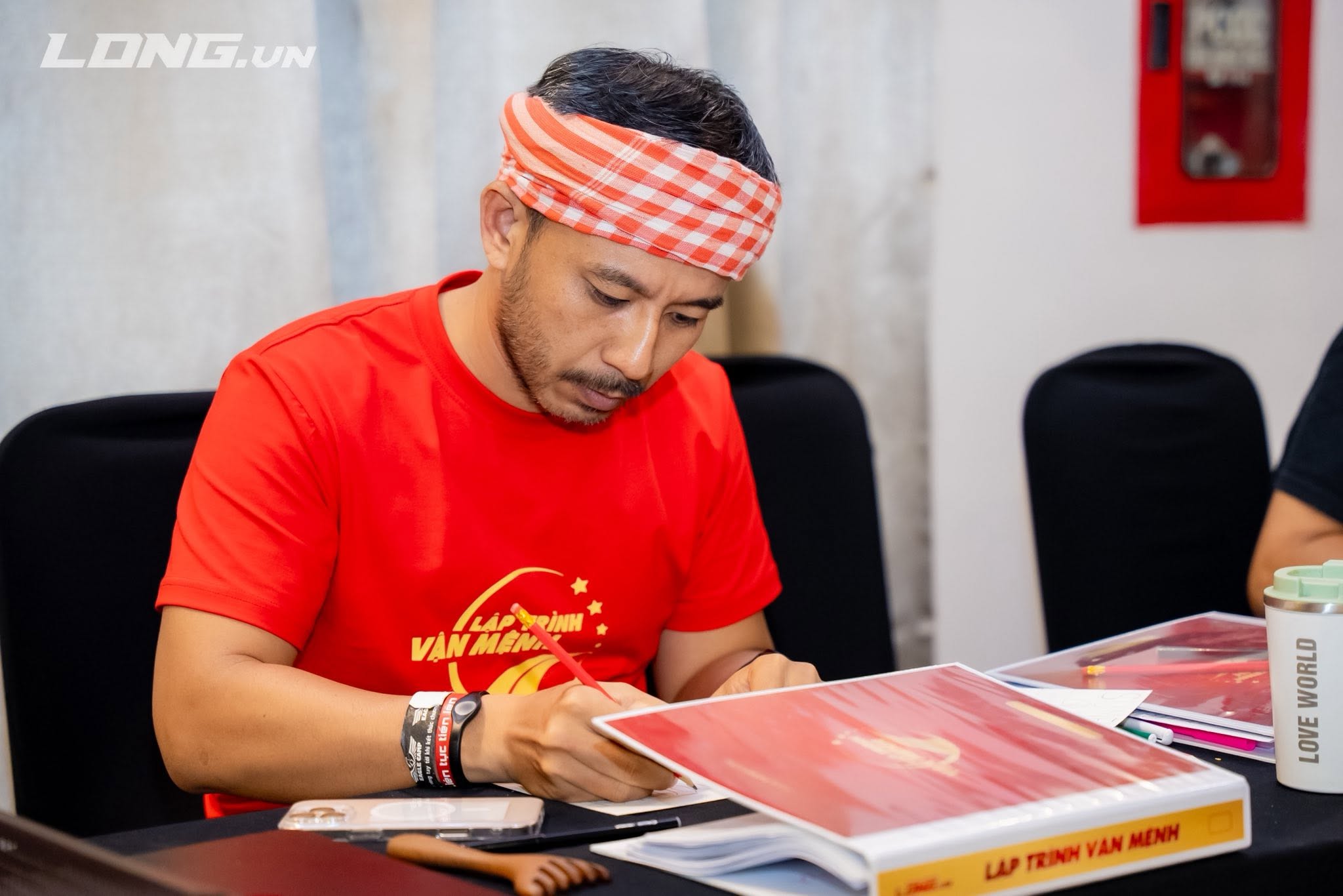 Anh Hưng (Hưng Huỳnh) — người dẫn mình đi học